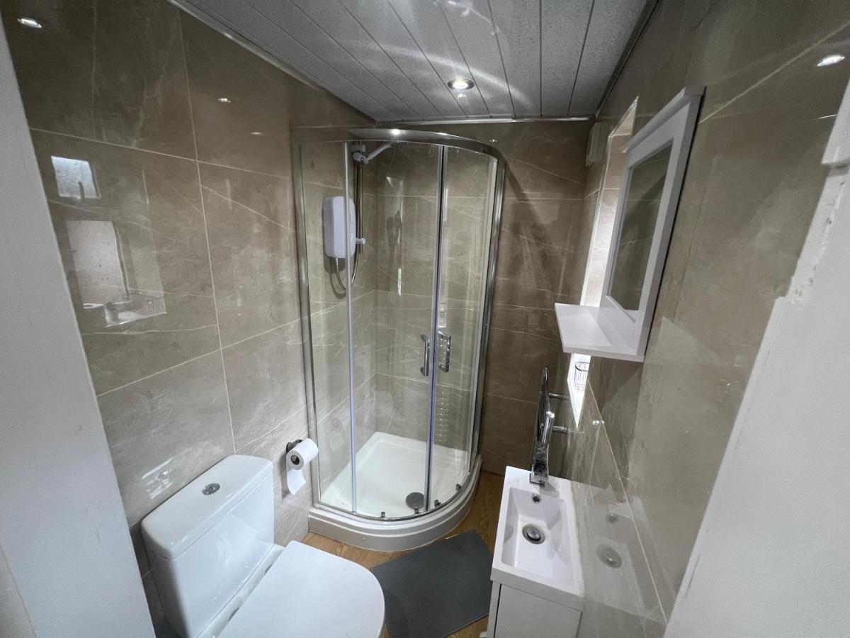 Tarleton House Hotell Stoke-on-Trent Exteriör bild